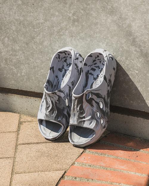 UR MERRELL EXCLUSIVE HYDRO SLIDE 2