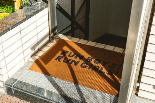 中央区馬喰町のトレラン・ランニングショップ「Run boys! Run girls!」