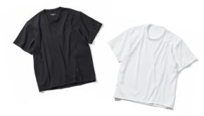 縦型ファスナーポケットを配した、ミニマルで軽量なティラックのテクニカルT。