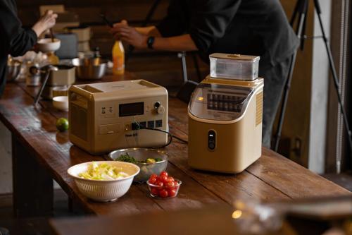 「PowerArQ Ice Cube Maker」