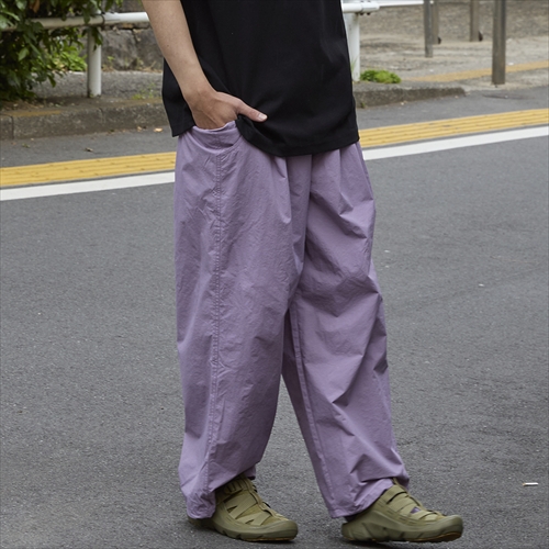 SHIRRING NYLON PARACHUTE PANTS