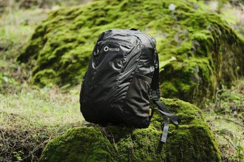 PACKABLE NYLON DAYPACK 25L
