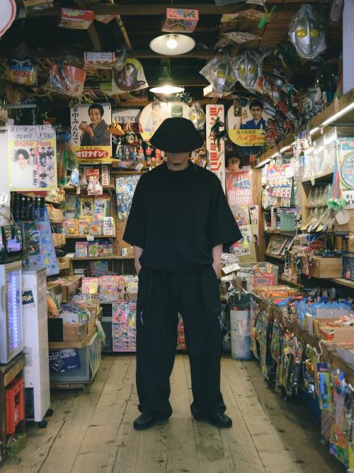 KREVA×ALMOSTBLACKのLOOK