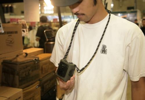 WAQ／FIELD WAIST FAN首掛け（ネックストラップ付属）