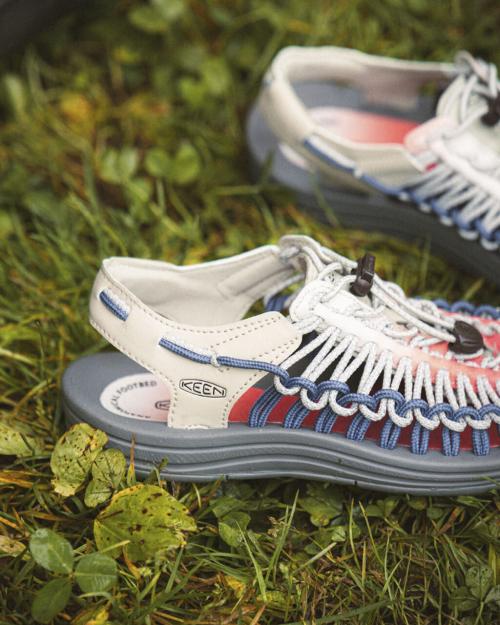 KEEN UNEEK ”Akafuji”横
