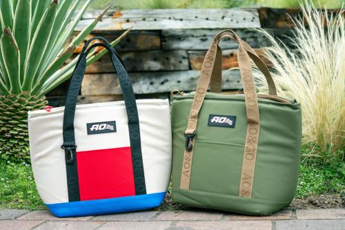AO Coolers「キャンバス ソフトクーラートート」