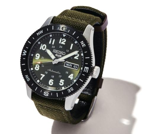 Seiko 5 Sports<br /> HDB008J　￥52800（セイコーウオッチお客様相談室）