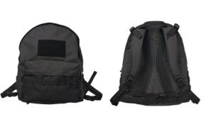 バックジャックとオーの別注デイパック。異素材のブラックとリフレクターをブレンドした、デイリーモデルが登場。