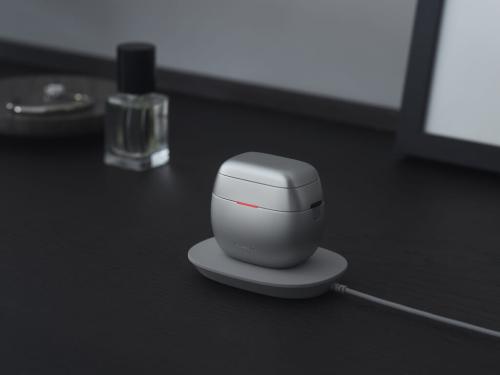  ラムダッシュ パームインPRO 6枚刃ES-P680U充電中