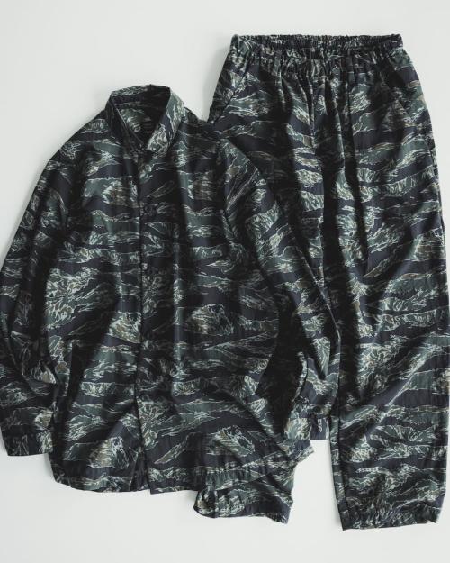 BEAMS×TEATORA ITEM