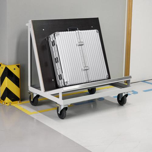 RIMOWA ダーツボードケース