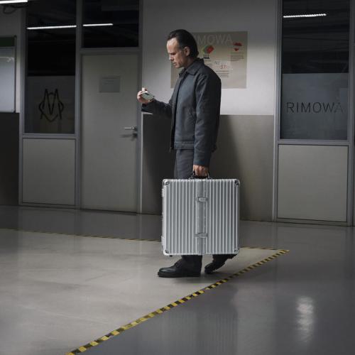 RIMOWA ダーツボードケース　モデルイメージ