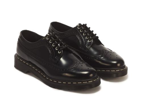 DR. MARTENS 3989 BROGUE SHOE GREY STITCH BLACK POLISHED SMOOTH