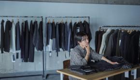 【ブランドピックアップ～PASTOR NOVA～】ウールを軸とした独自素材の機能性を活かしたファッショナブルな服。