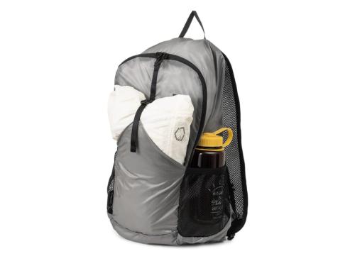 BURNEY PACKABLE BACKPACK 15 BLACKフロントポケット&サイドメッシュポケット