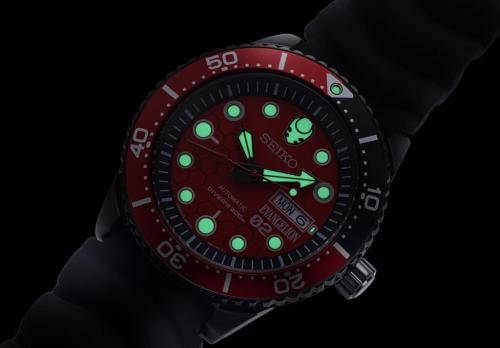 RADIO EVA×SEICO/EVA-02 DIVER'S WATCH蓄光イメージ