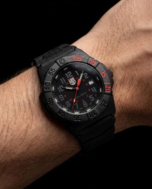 Luminox/Navy SEAL 3550 Series装着例