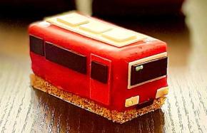 赤い名鉄ケーキ爆誕! ANAクラウンプラザホテルグランコート名古屋 10/1〜10/14 数量限定販売 鉄道の日ケーキ「スカーレット」950円がめちゃ気になる! その味は…