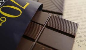 明治と日体大「筋力トレーニング前には高カカオチョコレート摂取を」筋トレ前に高カカオチョコレート摂取で動脈スティフネスが速やかに低下 国際学術誌で発表