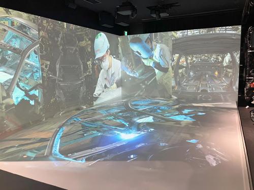 新展示エリア【トヨタのクルマづくり】『モノづくりの現場はさまざまなこだわりにあふれている』（生産・シアター）