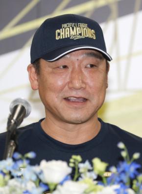 中嶋監督、大胆な一手も＝言葉で鼓舞する高津監督―日本シリーズ「最下位から頂へ」（上）