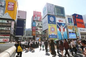 「久しぶり」「満喫する」＝「旅行支援」にぎわう観光地―水際対策緩和後、初の週末