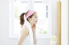 朝洗顔した方がいい？乾燥肌・脂性肌それぞれの必要性【目的別に解説】
