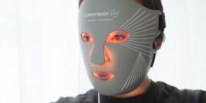 日焼け止め塗っても肌ボロボロ...夏の紫外線ダメージ対策に「カレントボディ LEDマスク」を使う理由
