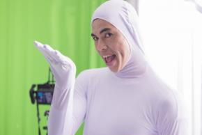 小島よしお、裸芸人の大事なパートナーを告白!40代のパパとして語る“清潔感”の秘訣