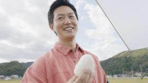 俳優の顔、農家の視点─工藤阿須加が「コウノトリと共生する米作り」から得た気づき