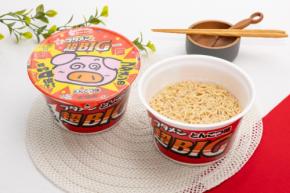 あの「ブタメン」が約4倍の大きさになって登場！「ブタメン超BIG」がセブン‐イレブン限定で発売！