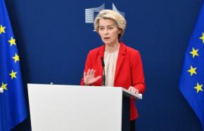 欧州委員長への不信任決議案を否決　EU欧州議会　求心力低下懸念も