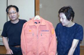 「このままでは忘れられる」 訓練中の消防士転落死1年、両親の願い