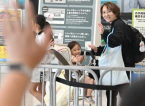 Uターンラッシュ　福岡空港などで混雑、九州道は大雨の影響も