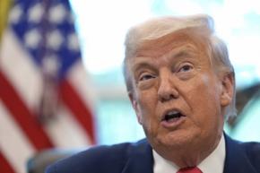 トランプ氏、FRB理事に辞任要求　前大統領指名、利下げ慎重派