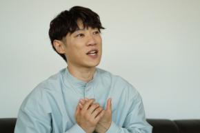 歌って踊った友達へ　自殺増える夏休み明け、「歌のお兄さん」の願い
