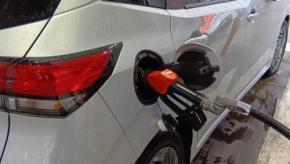 ガソリンの暫定税率廃止、効果どこまで? GS業者に「恩恵」薄く