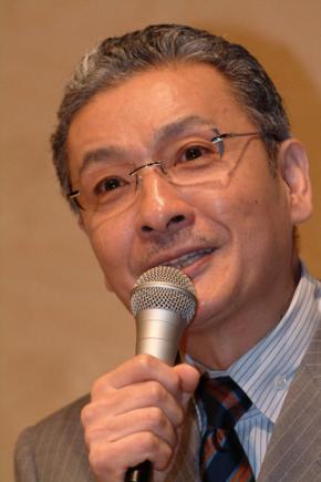 「大好きなサイダーを一気に飲んで…」 久米宏さんの妻麗子さんコメント