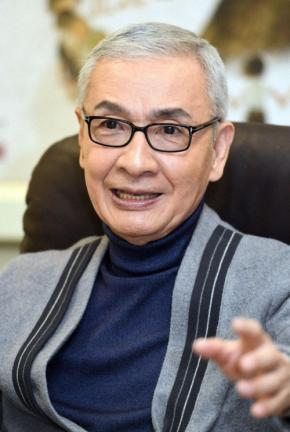 久米宏さん死去 軽妙なトークが人気 報道も平易な言葉で高視聴率