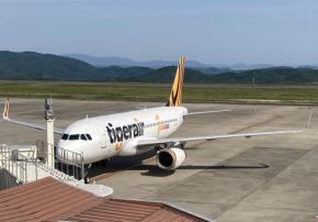 台湾LCC、日本便を大量欠航　旅行人気の裏でパイロット不足原因か