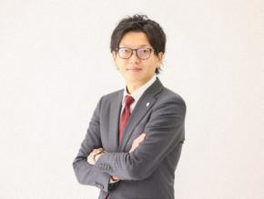 「退職代行モームリ」運営会社社長と妻を逮捕　弁護士法違反容疑で