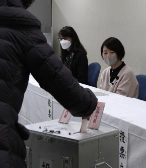 「投票の秘密」守る? 「誰に投票したの」と子どもに聞かれたら
