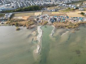 琵琶湖に無許可で長さ100mの盛り土造成か　滋賀県が法人など告発