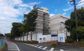 多摩市長、旧統一教会の所有地「早期処分を」 国士舘大や都立高の隣