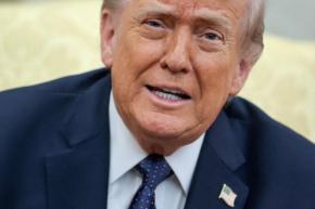 トランプ氏、イラン新指導者は「体制内が適任」 ベネズエラを模倣か