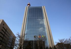 部下に「昆虫入り鍋」を食べさせたか　強要容疑で会社役員を逮捕