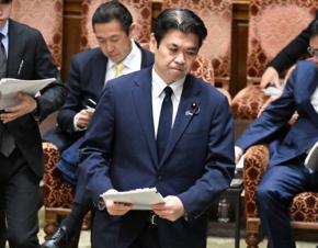 松本洋平文科相、週刊誌の不倫報道「申し訳ない」　首相は続投容認