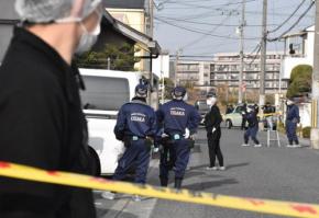 堺・浴槽に遺体　殺人容疑で知人男性の逮捕状請求へ　公開手配