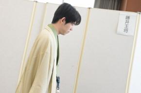 藤井聡太王将の「不調説」を否定　立会の屋敷伸之九段