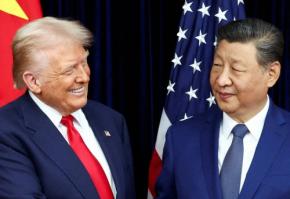 トランプ氏、習氏の訪米は「今年の後半」と投稿　友好ムード演出